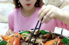 吃货小姐姐美食拼盘下载