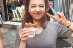 辛丹丹小姐姐,闪耀舞台的青春偶像